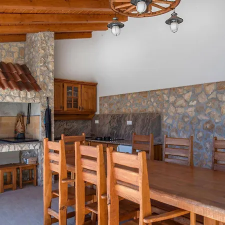 Stunning In With Kitchen * 시베니크