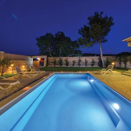 Holiday home Stunning Home In Sibenik With Kitchen *