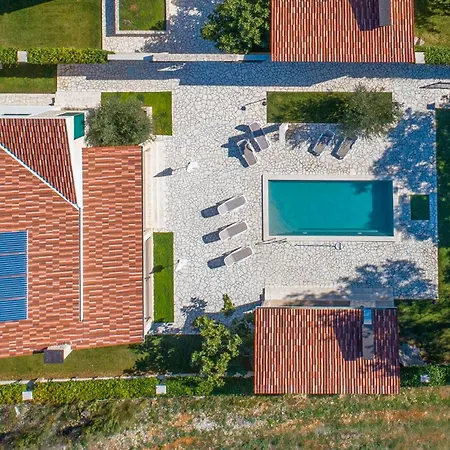 Stunning Home In Sibenik With Kitchen