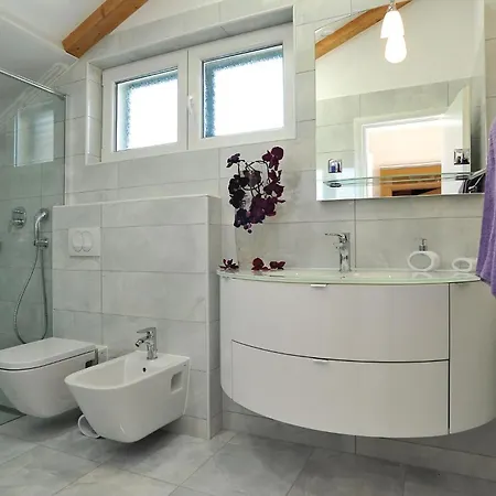 Stunning Home In Sibenik With Kitchen * Sibenik