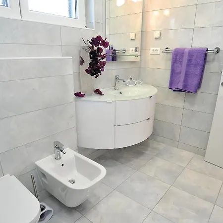 1 Dom wakacyjny Szybenik