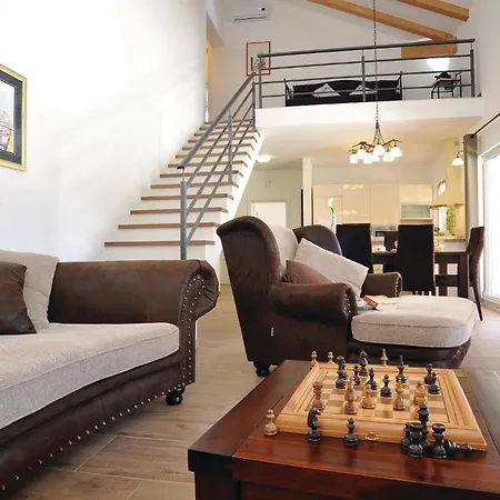 Stunning Home In Sibenik With Kitchen