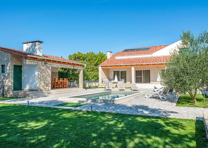 度假居 1 希贝尼克